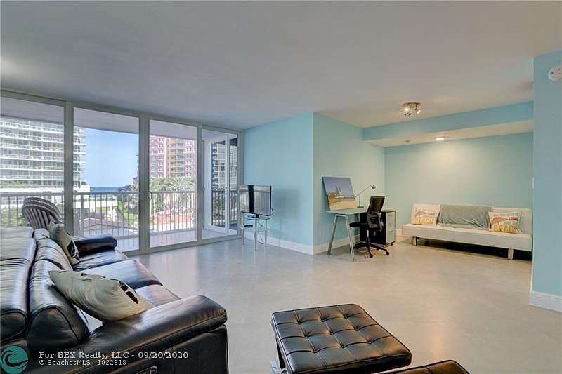 Home For Sale In White Egret