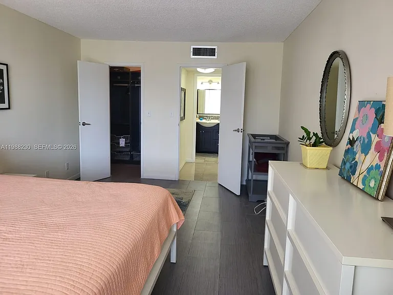 601 Three Islands Blvd #511 — Photo 16