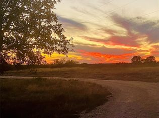 569 Burdette Wells Rd, Lockhart, TX 78644