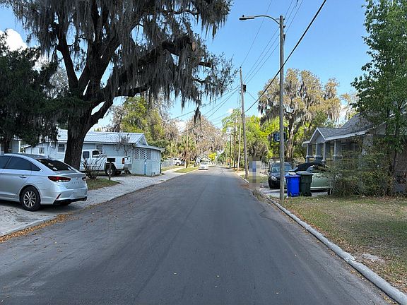 4th image of 1021 Kettles Ave