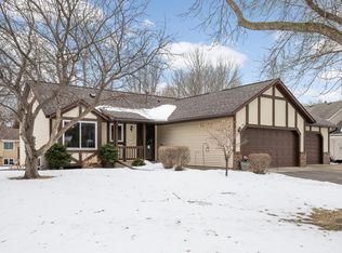 9482 Niagara Ln N, Maple Grove, MN 55369