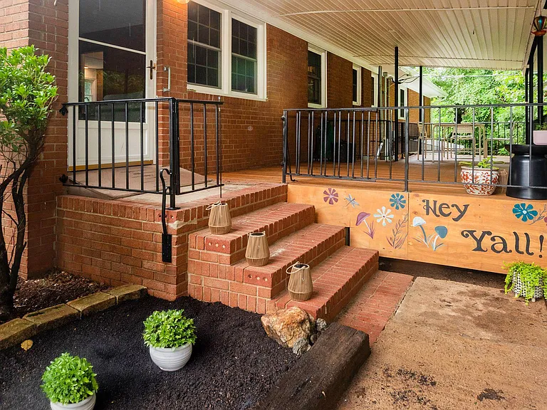 Entry to home