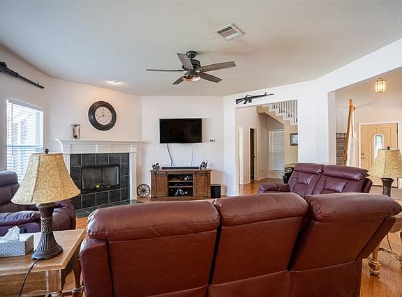 3rd image of 1512 Piedmont Pl