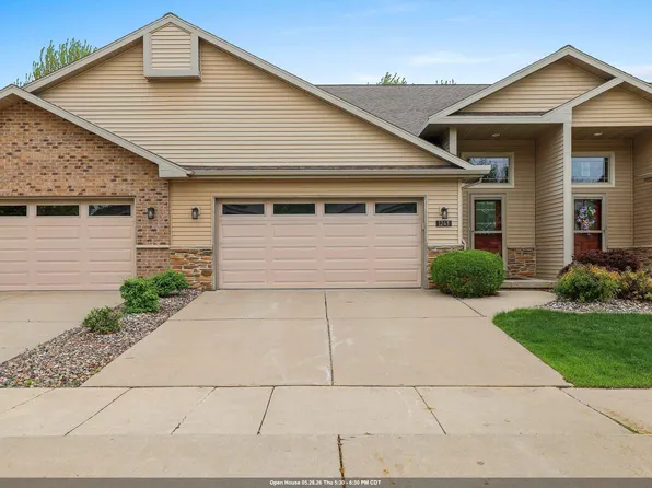 1243 Prairie Falcon Trl, Green Bay, WI 54313