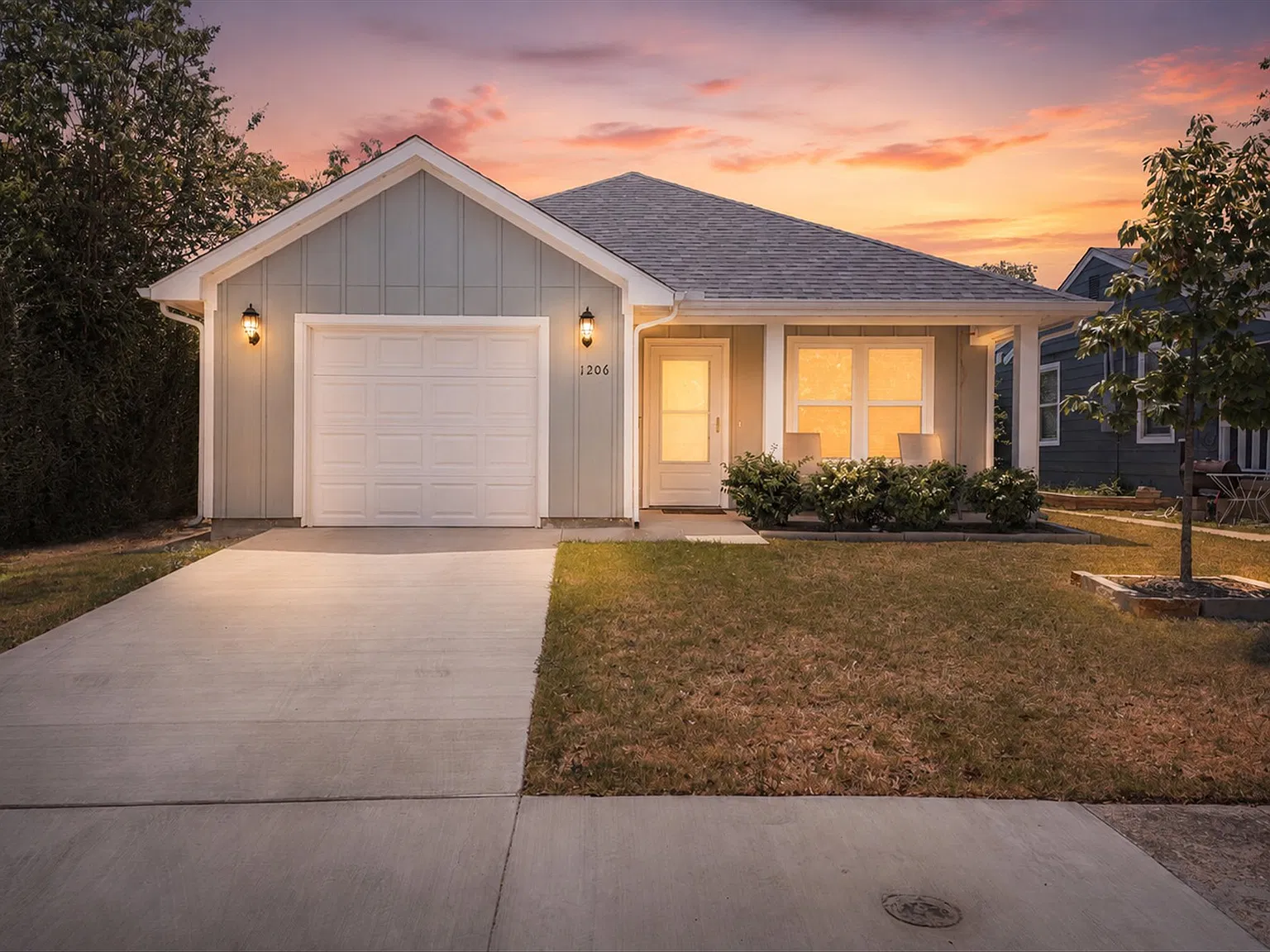 3 bed, 1262 sqft, $2,500 — Photo 1