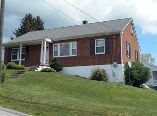 703 Randolph St, Staunton, VA 24401