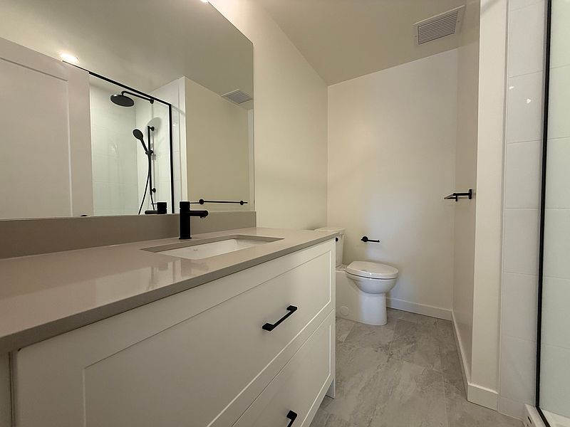 Langley Apartment for rent - 2 Bedrooms — photo 2