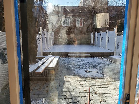 2nd image of 38 Herkimer St APT 1