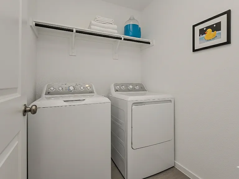 30 West Luxury Rental Homes — Photo 18