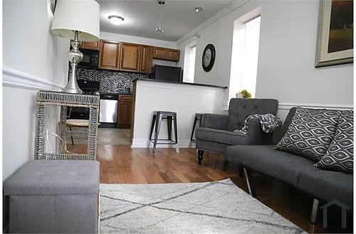 1605 W Tioga St #53F Photo 1