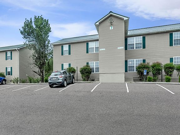 2nd image of 335 Chapman Rd #13