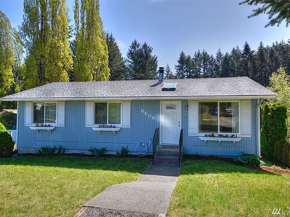 2nd image of 6606 Summerset Ct SE