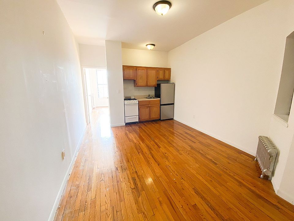 1st image of 2335 1st Ave APT 3C