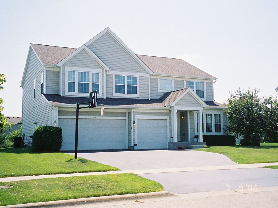 Front of the house 1