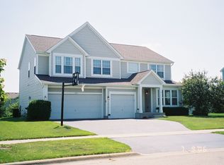 1809 Nashville Ln, Crystal Lake, IL 60014