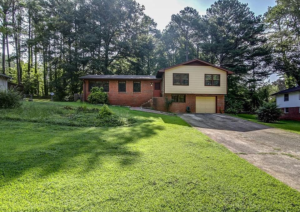 1st image of 3407 Landrum Dr SE