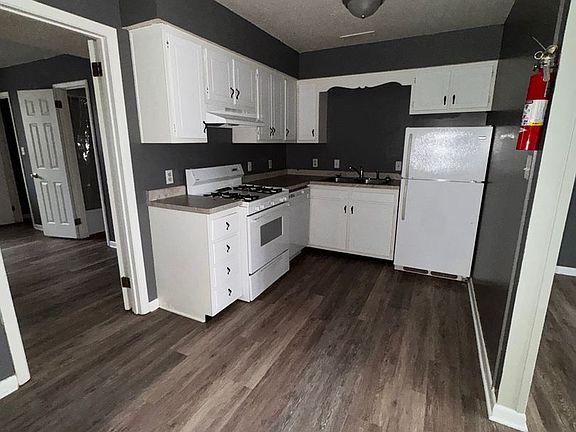 5th image of 599 E Temperance St #16