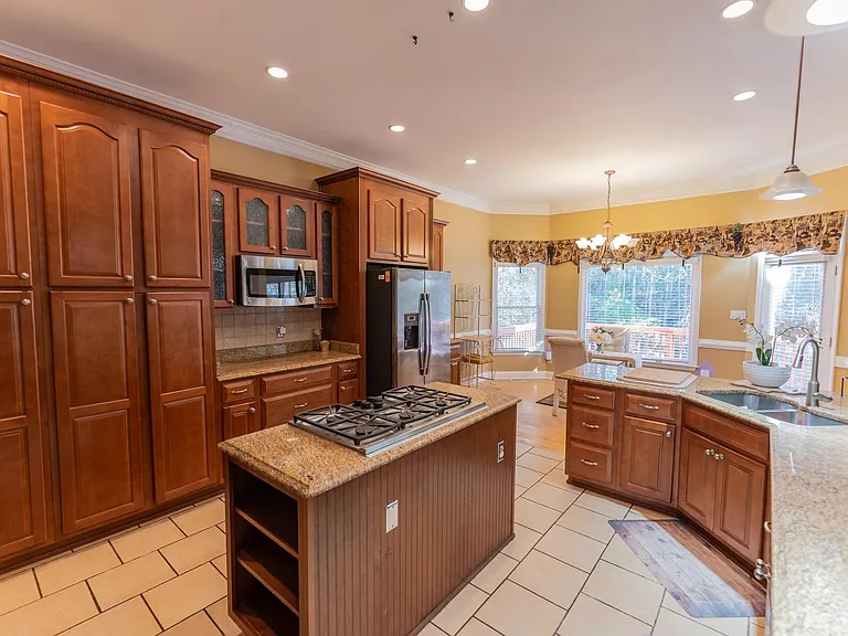 940 Forest Overlook Dr SW — Photo 6
