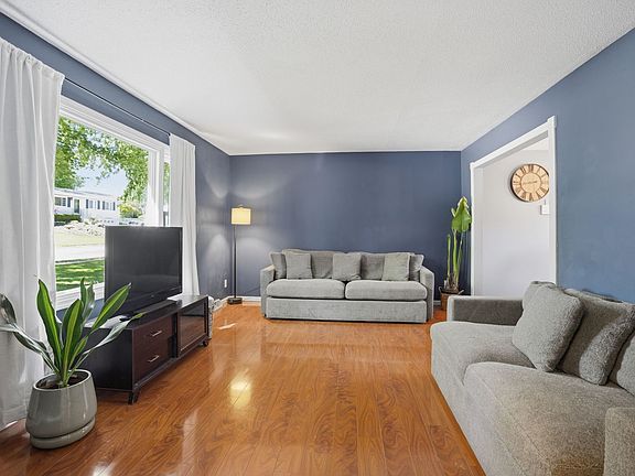 4th image of 754 Colony Dr