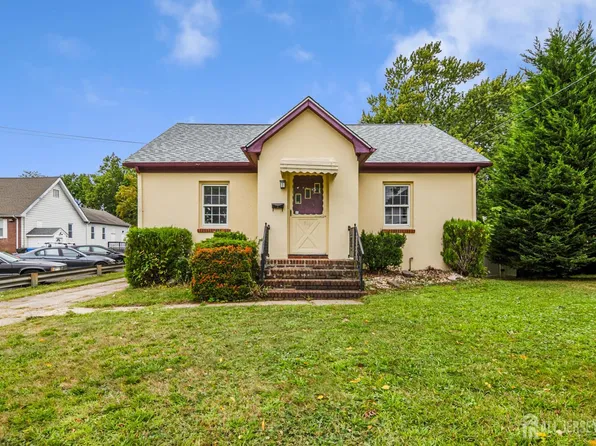 805 King George Rd, Fords, NJ 08863