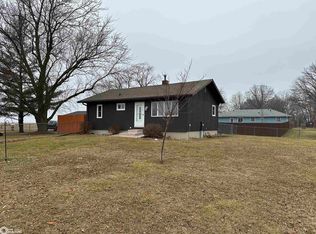 302 S Ash St, Danville, IA 52623