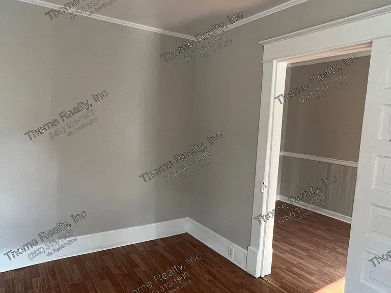 1316 Clark St — Photo 18