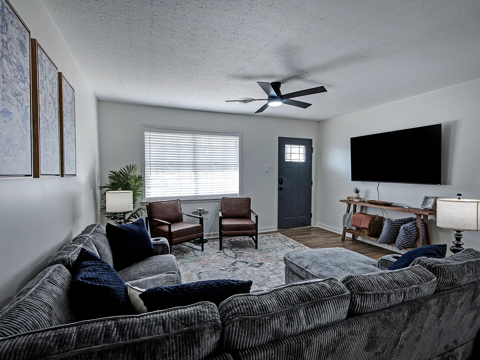 4 bed, 1667 sqft, $6,000 — Photo 4