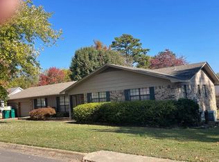 907 Kings Ct, Russellville, AR 72801