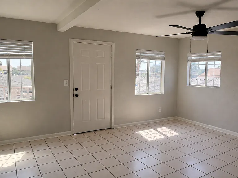 3128 Clay Ave — Photo 3