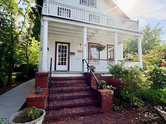 3rd image of 909 N Ivy St