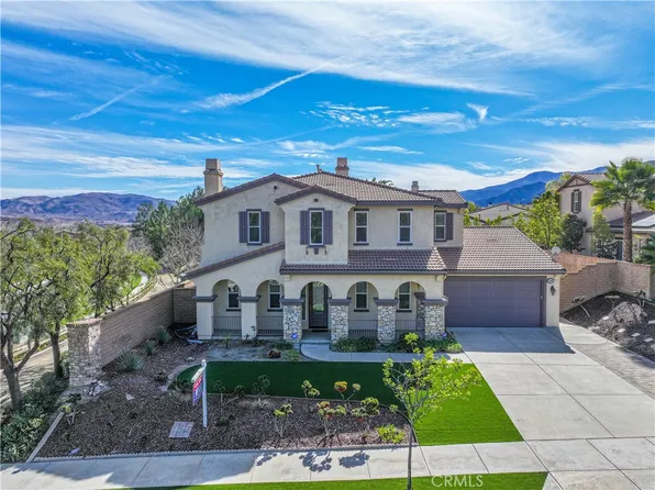 8365 Sanctuary Dr, Corona, CA 92883