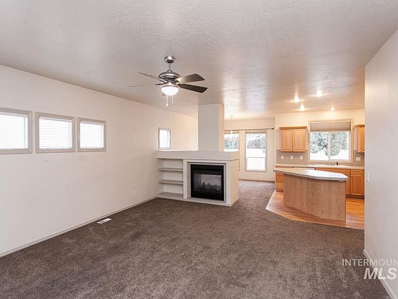 5th image of 9841 Sleepy Hollow Ln