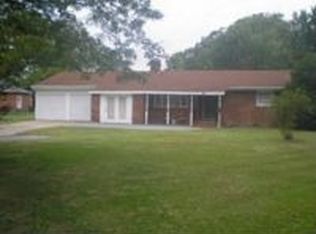 109 Patrician Dr, Hampton, VA 23666