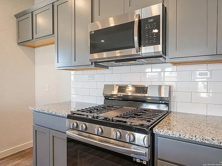731 Bellamy Dr — Photo 7