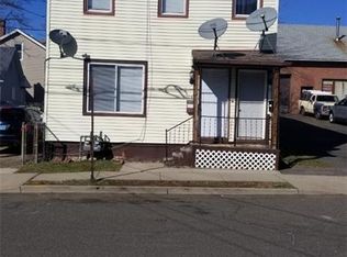 17 North Ave, Meriden, CT 06451