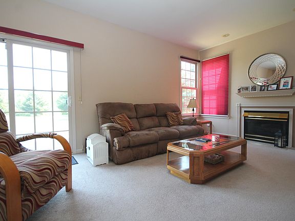 5th image of 3811 E V Ave