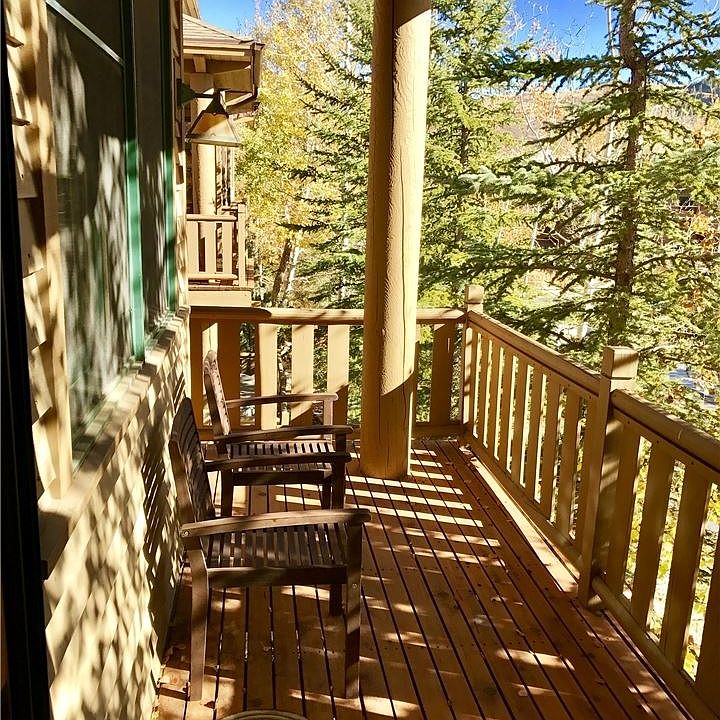 1st image of 675 Deer Valley Dr #4