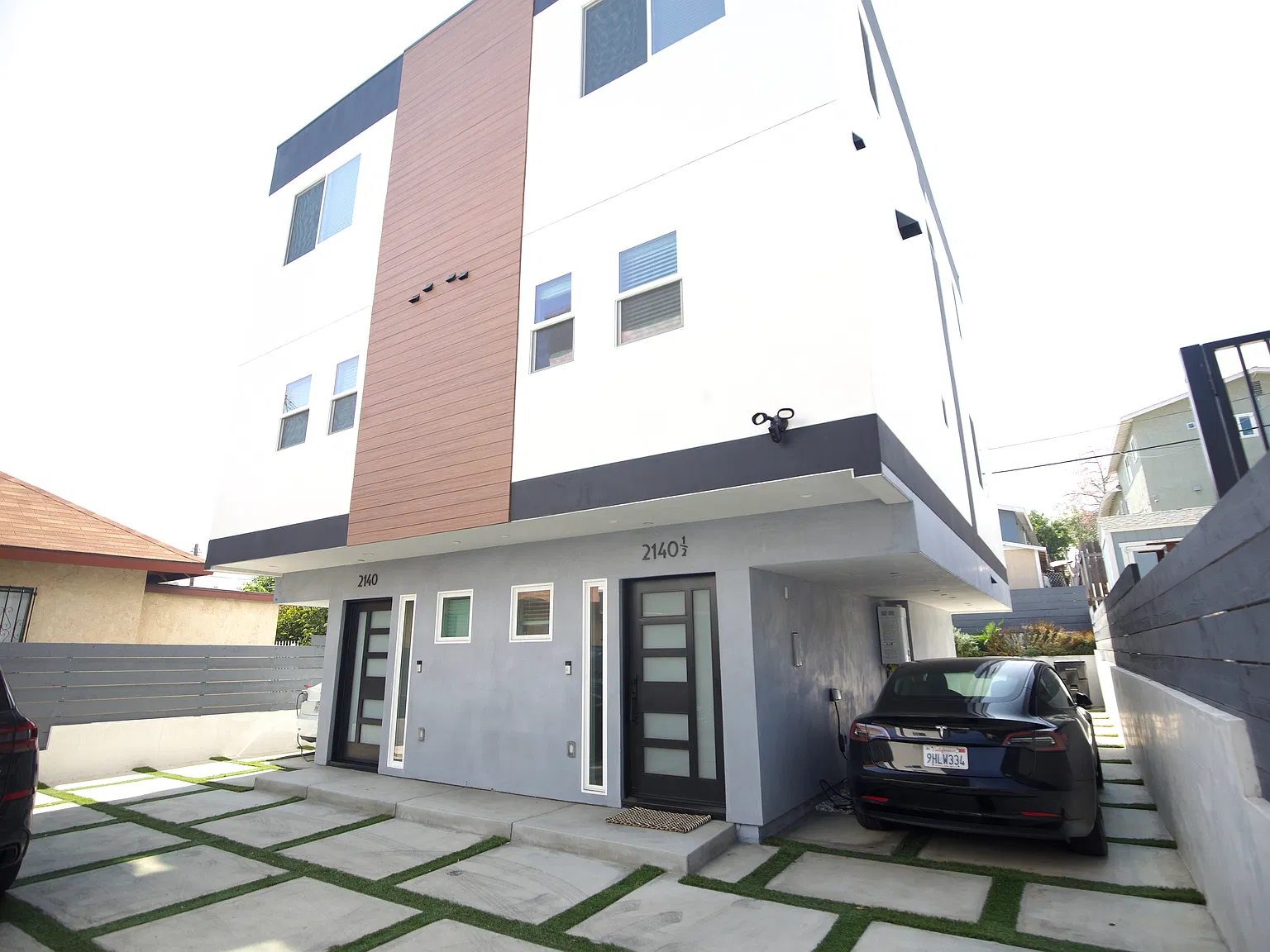 3 bed, 1400 sqft, $4,800 — Photo 2