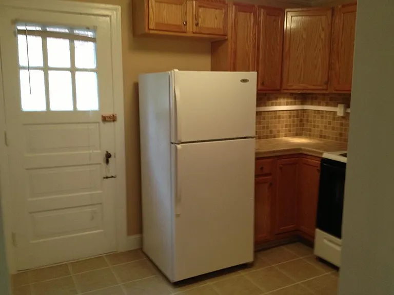 17 W Leicester St — Photo 9