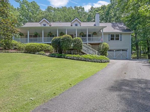 2095 Honeysuckle Dr, Cumming, GA 30040