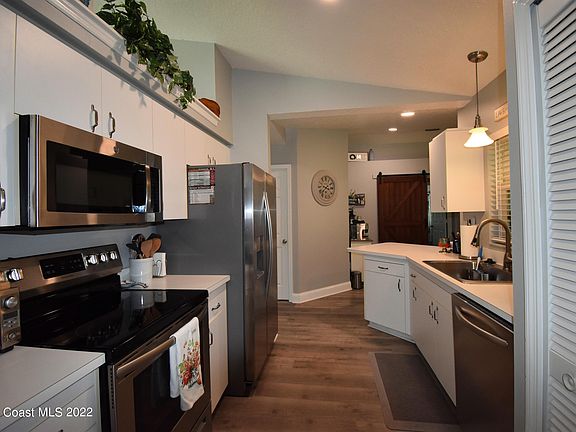 5th image of 3152 Brentwood Ln