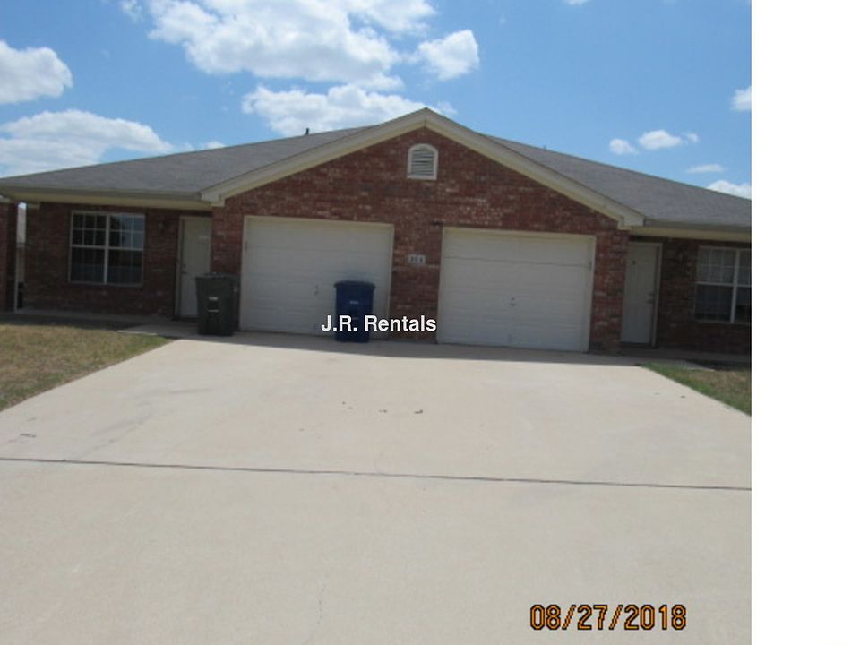 1st image of 204 Janelle Dr APT A