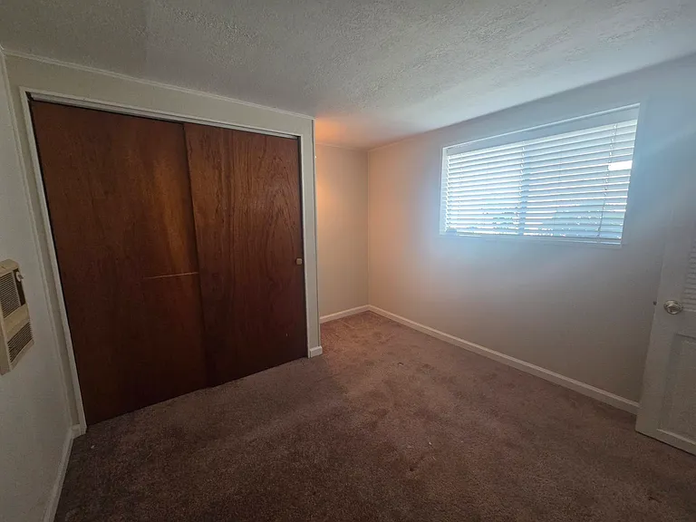 3851 Vineyard Ave #D — Photo 9