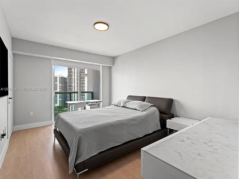 19400 Turnberry Way #1911 — Photo 31
