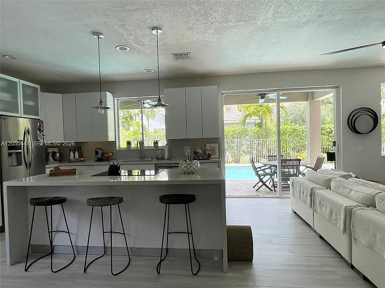 485 Silver Palm Way — Photo 7