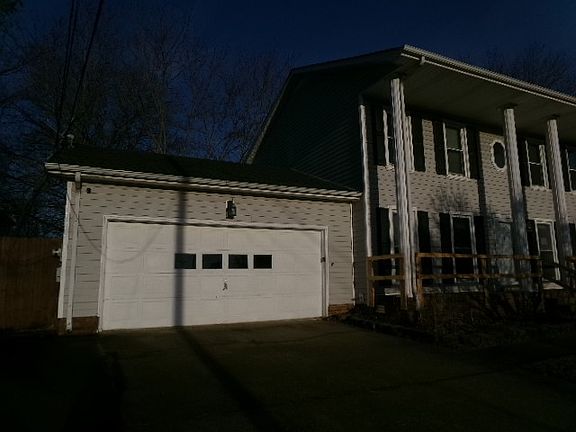 2nd image of 1065 Biltmore Pl