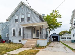 1422 Marshall St, Manitowoc, WI 54220