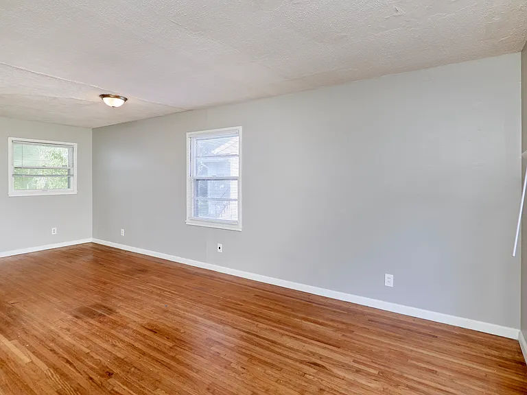 446 Cameron Rd — Photo 17