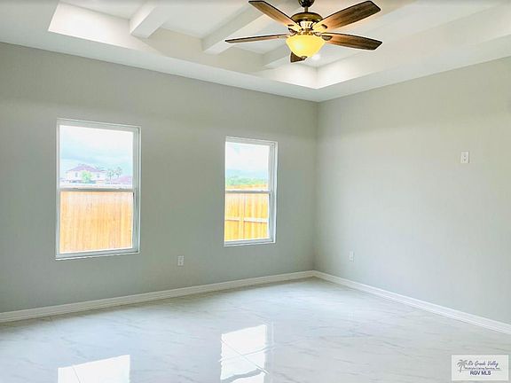 4th image of 3501 Sandalwood Dr