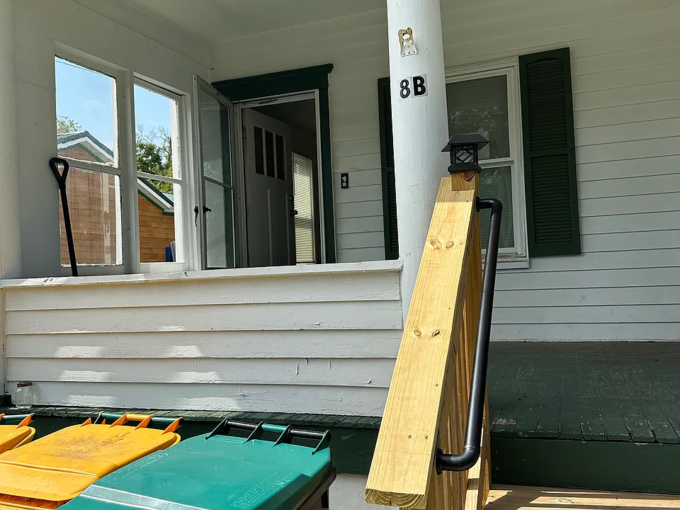 8 Morgan St
